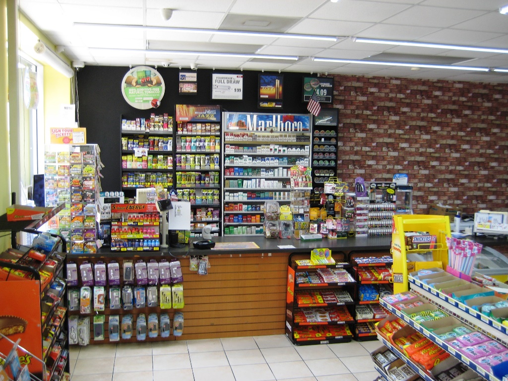 (SELLER FINANCING AVAILABLE)- WINTER HAVEN GAS STATION FOR SALE! (OWNER/USER)